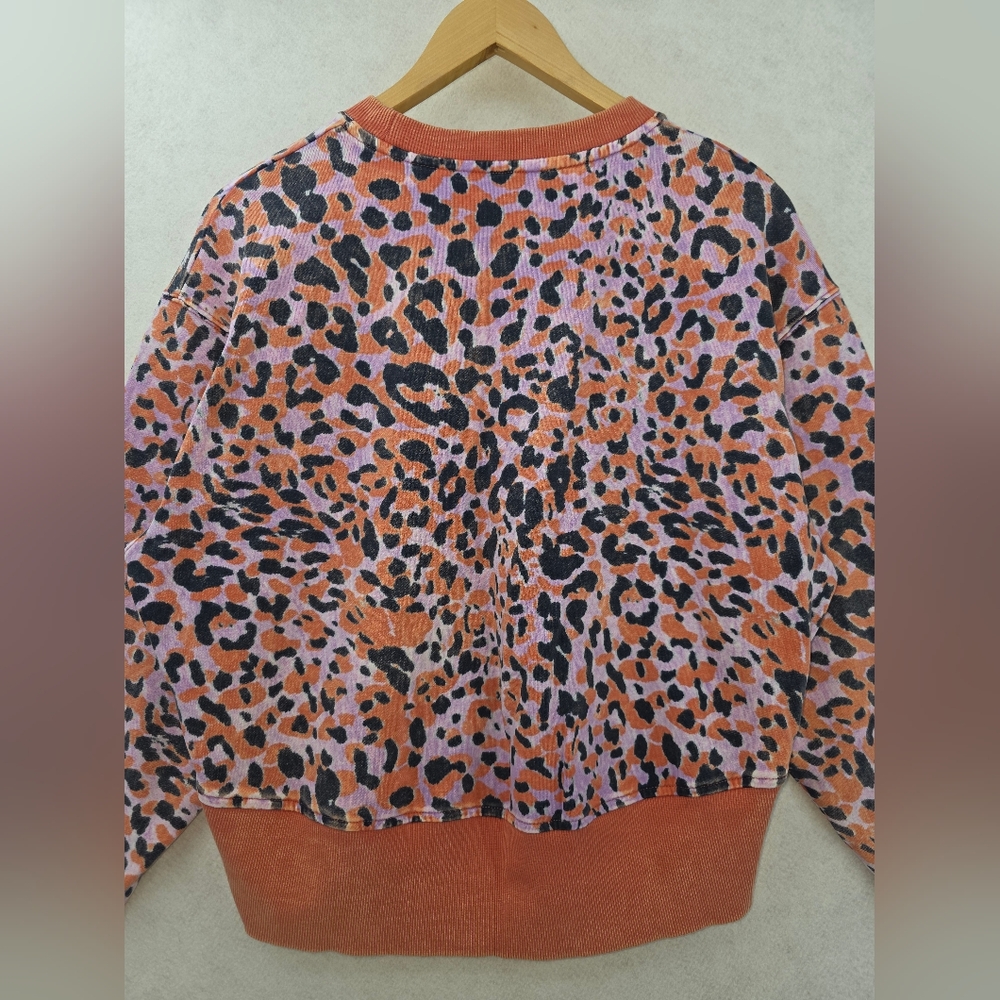 JoyLab Pink Leopard Crewneck Pullover Cropped Sweatshirt Women's Size Small - Picture 6 of 9